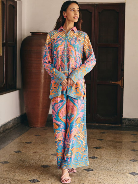 Muvazo Floral Print Top