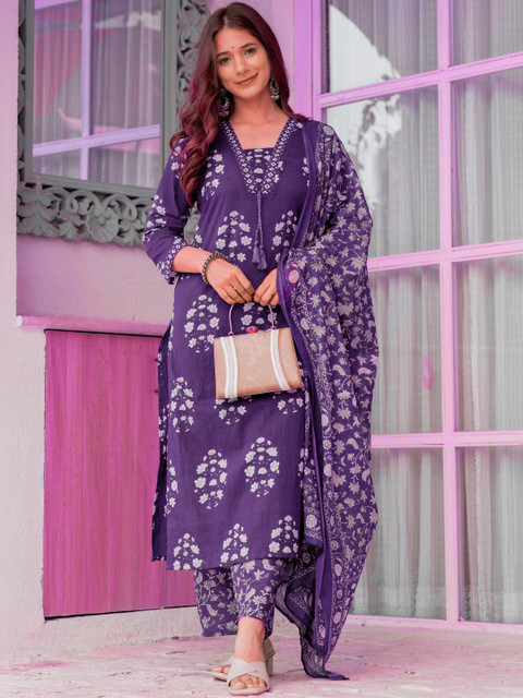 PARTHVI Women Floral Printed Regular Pure Cotton Kurta with Trousers & With Dupatta