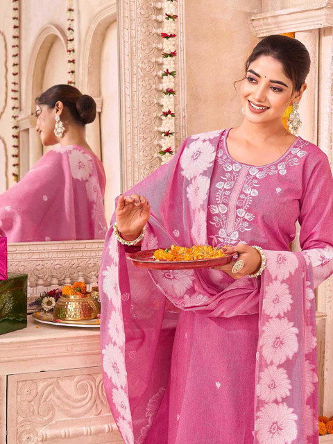 Skylee Pop Women Floral Embroidered Regular Thread Work Kurta with Trousers & With Dupatta