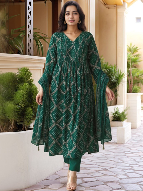 SZN Women Printed Empire Kurta with Trousers & With Dupatta