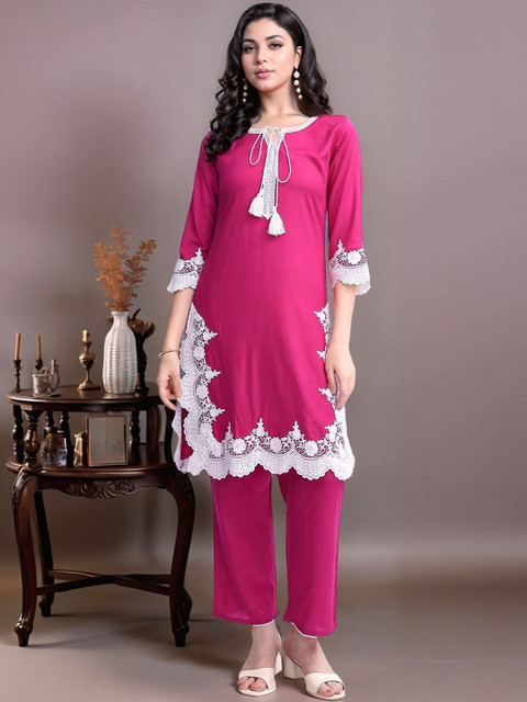 Anouk Women Colourblocked Lace Detailing Tie-Up Neck Straight Kurta with Trousers