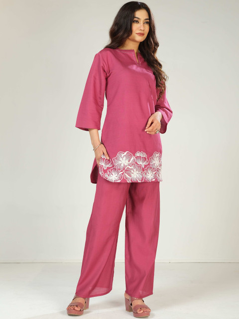 ROSHNI Floral Printed Embroidered Thread Work Co-Ords Set - Image 3