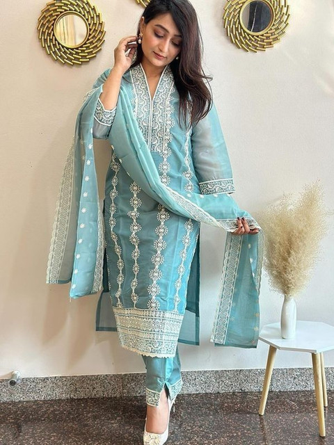 Siya Fashion Women Ethnic Motifs Embroidered Regular Thread Work Kurta with Trousers & With Dupatta