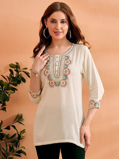 Kethi Fashion Women Floral Embroidered Round Neck Kurti