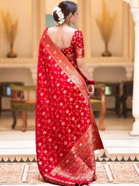 VASTRAAVEDAA Ethnic Motifs Zari Woven Banarasi Saree With Unstithced Blouse Piece - Image 2