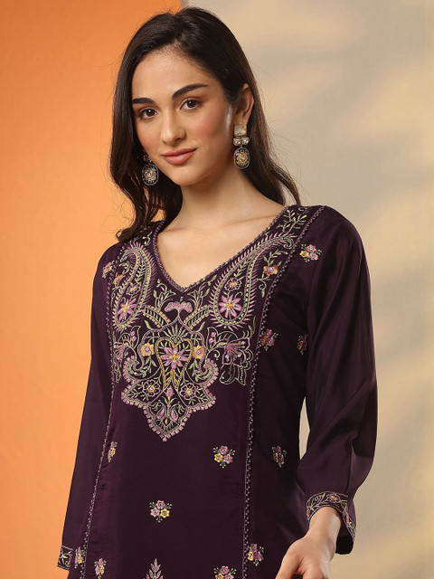 Libas Floral Embroidered V-Neck Tunic & Palazzos - Image 6