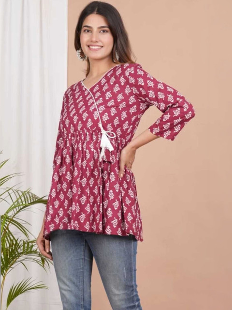Hustiger Women Printed V-Neck Gathered or Pleated Ethnic Wrap Top