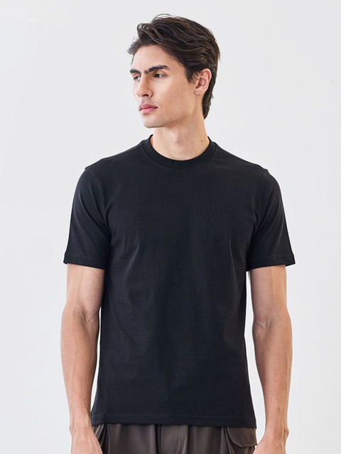 Snitch Men Self Design Regular Fit Round Neck T-shirt