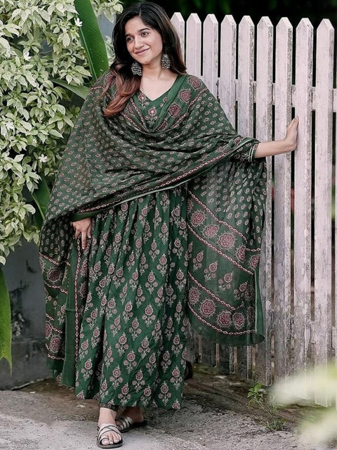 MANI EXPORTS Women Ethnic Motifs Printed V-Neck Anarkali Kurta with Trousers & Dupatta