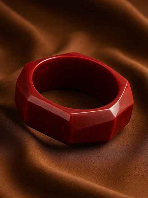 ATIBELLE Hexagon-Shaped Glossy Resin Bangle