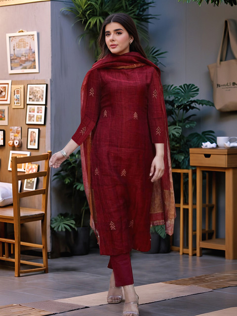Aaghnya Women Printed Straight Kurta with Trousers & Dupatta - Image 5