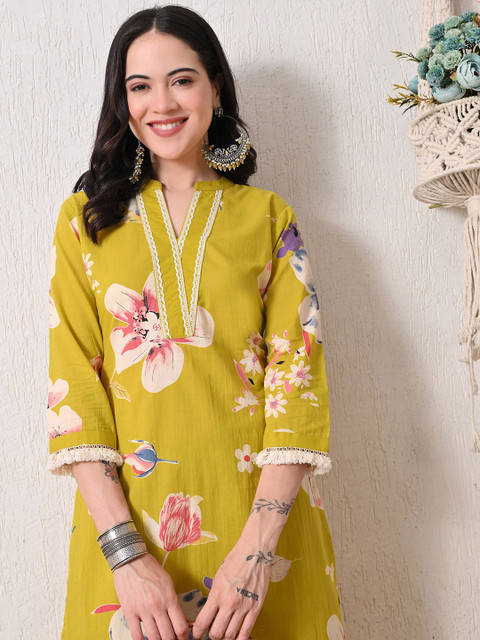 AVYCO Women Floral Printed Cotton Kurta with Trousers