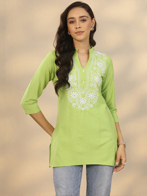 Libas Floral Embroidered Thread Work Thread Work Straight Kurti