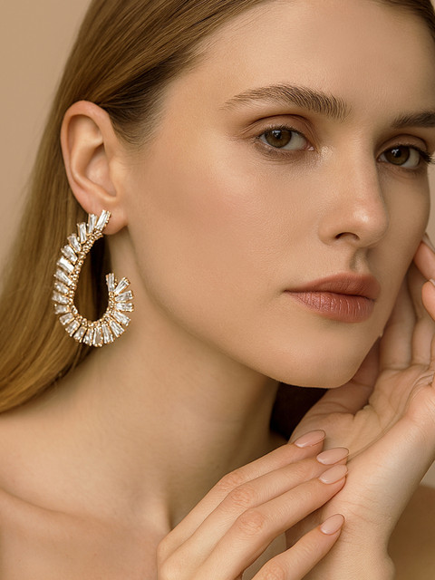 Bohey by KARATCART Gold-Plated American Diamond Studded Contemporary Studs - Image 2