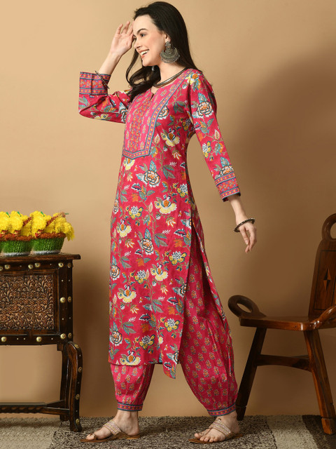 AVYCO Floral Printed Straight Pure Cotton Kurta with Trousers - Image 4