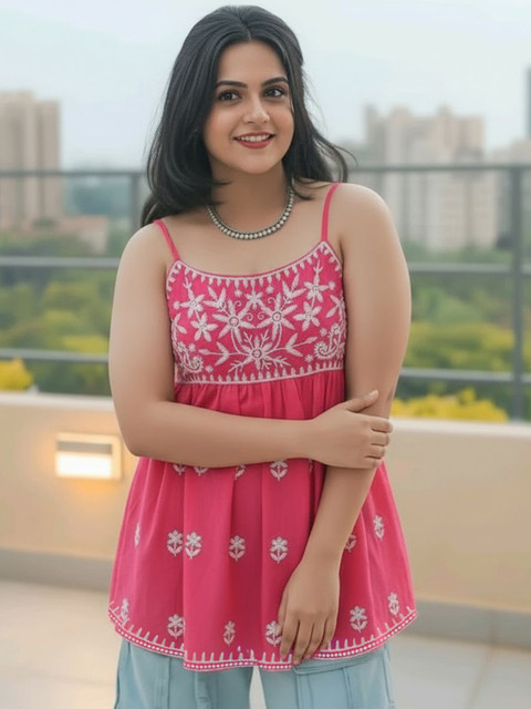 Aaghnya Women Floral Embroidered Festive Anarkali Kurta