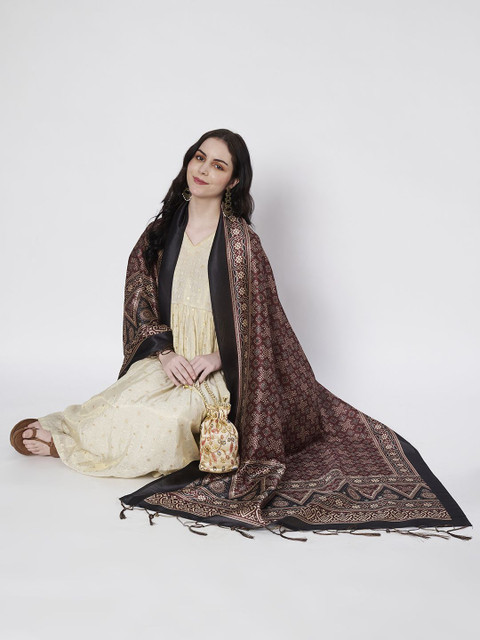 AKSHADEEP Floral Printed Dupatta