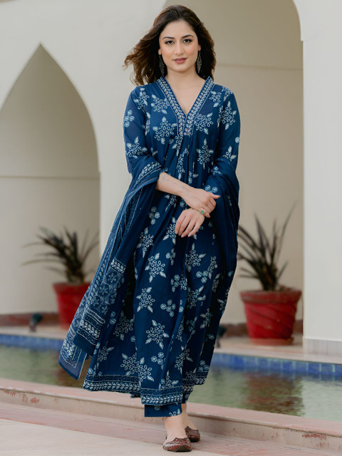 Arayna Women Ethnic Motifs Printed Cotton A-Line Kurta with Trousers & Dupatta