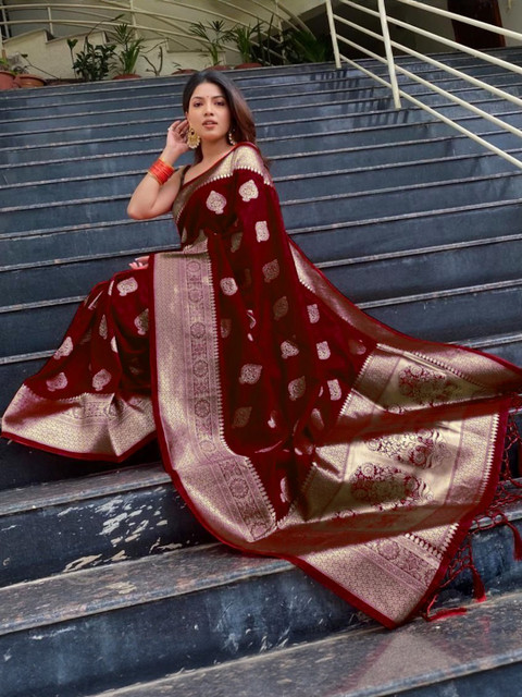 AVANTIKA FASHION Ethnic Motifs Woven Design Zari Kanjeevaram Saree - Image 5