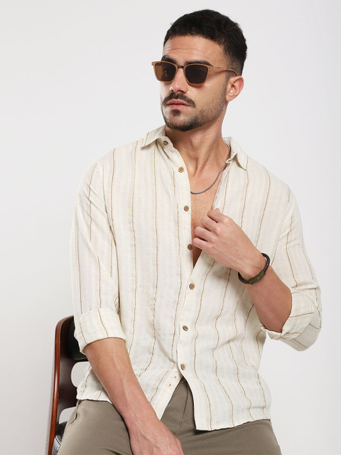 VASTRADO Men Classic Fit Vertical Striped Spread Collar Cotton Casual Shirt