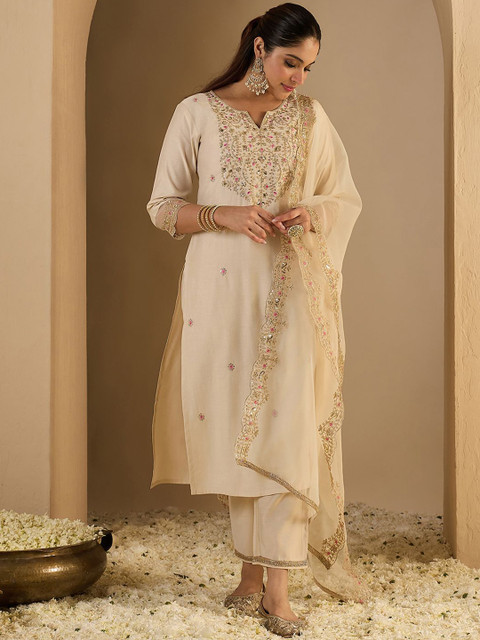 Indo Era Women Ethnic Motifs Printed Kurta with Trousers & Dupatta - Image 5