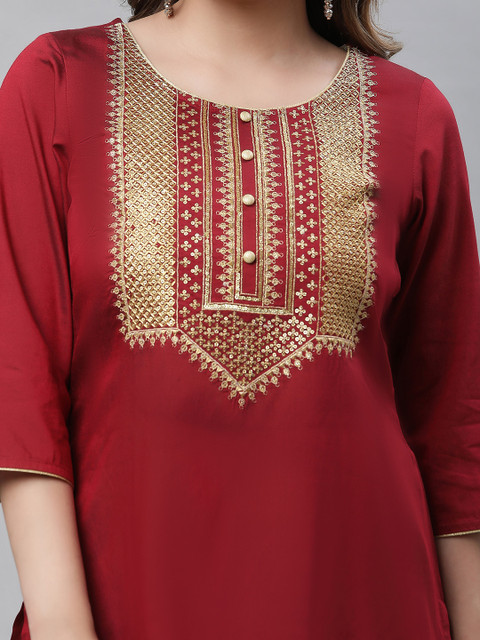 AURELIA Embroidered Round Neck Zari Straight Kurta - Image 2