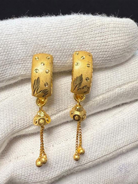 Anshenterpris Women Golden Circular Drop Earrings - Image 2