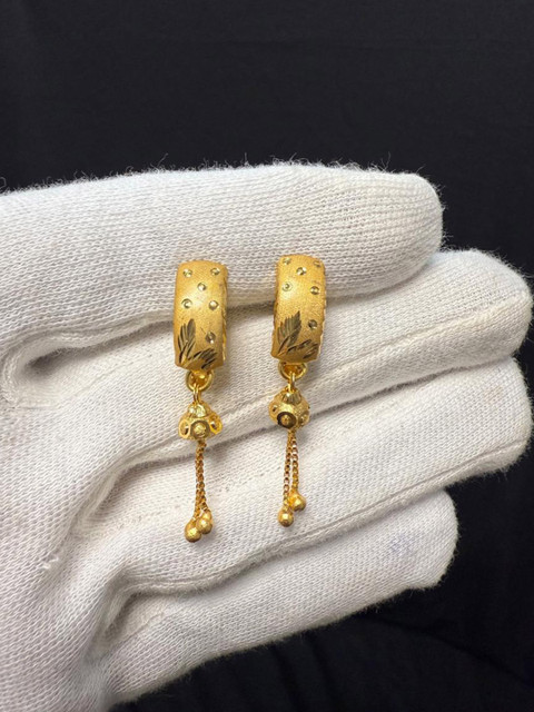 Anshenterpris Women Golden Circular Drop Earrings