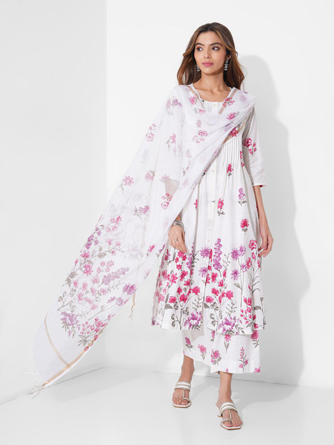 RANGMANCH BY PANTALOONS Floral Printed Tasselled Dupatta