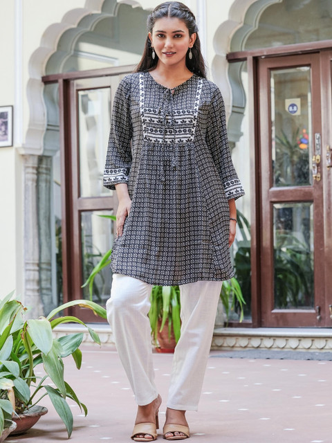 KALINI Women Floral Printed 3/4th Sleeve Key Hole Regular Fitted Short Kurti