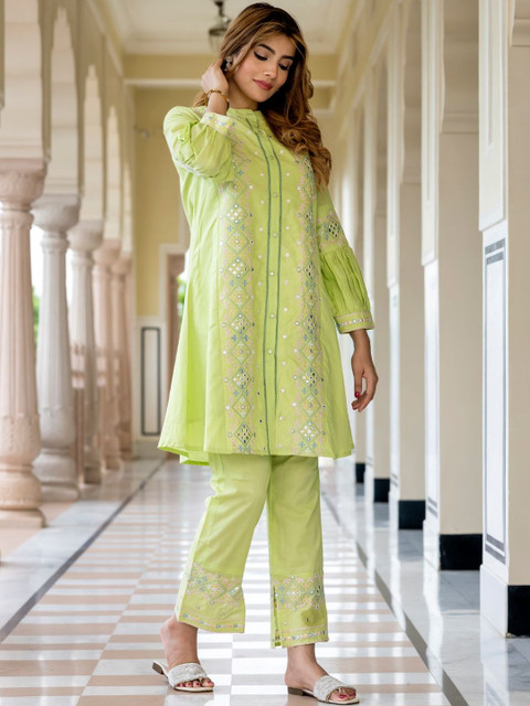 KALINI Women Green Kurta Sets