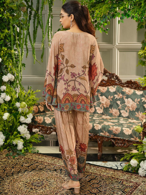 Sangria Women Beige Floral Printed Co-Ord Set - Image 4