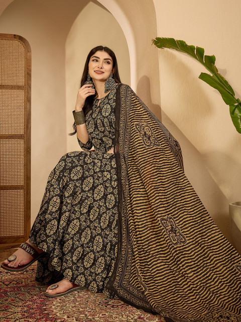 GULMOHAR JAIPUR Women Printed Tiered Pure Cotton Kurta with Trousers & Dupatta