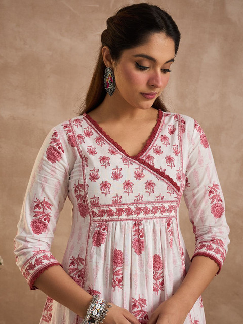 Indo Era Women Floral Printed Regular Pure Cotton Kurta with Trousers