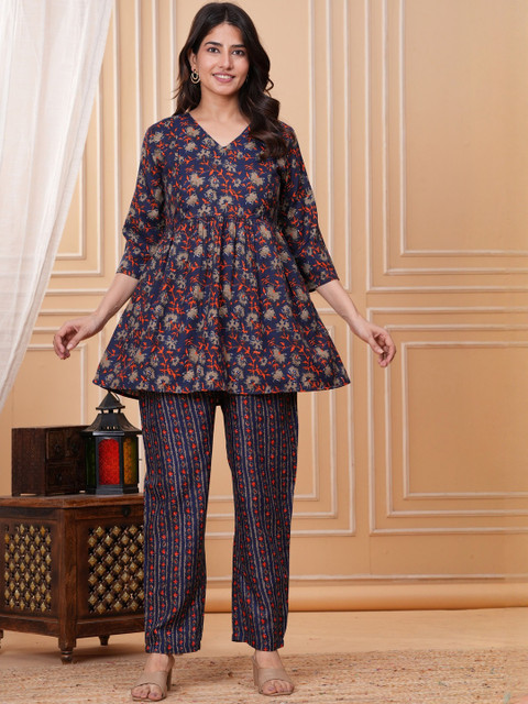 CELEBRAVO Floral Printed V-Neck A-Line shaped Empire Maternity Kurta With Trousers - Image 3