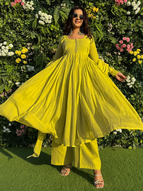 KALINI Women Solid Kurta with Palazzos & Dupatta