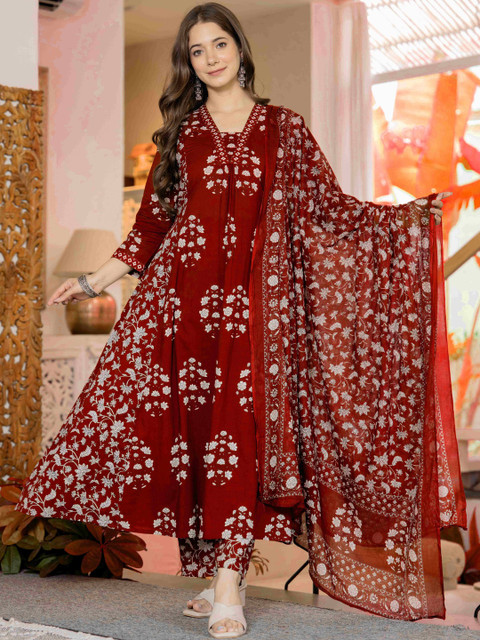 PARTHVI Women Floral Printed Regular Pure Cotton Kurta Set With Dupatta