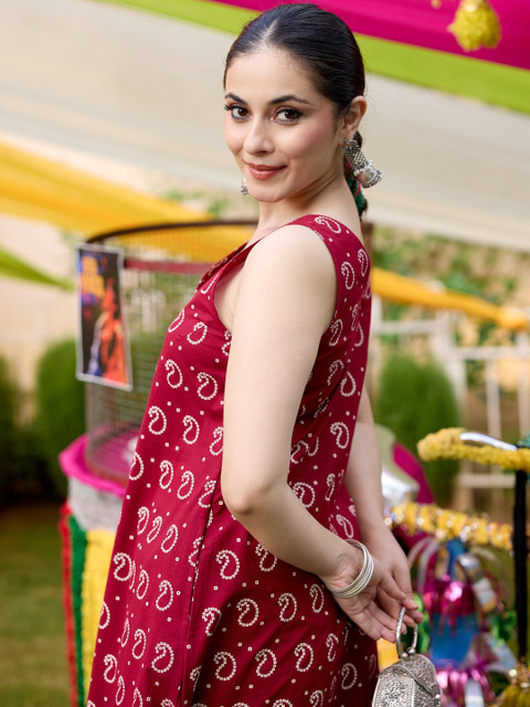 GORGONE Women Paisley Printed Calf Length Regular A-Line Kurta with Palazzos - Image 5