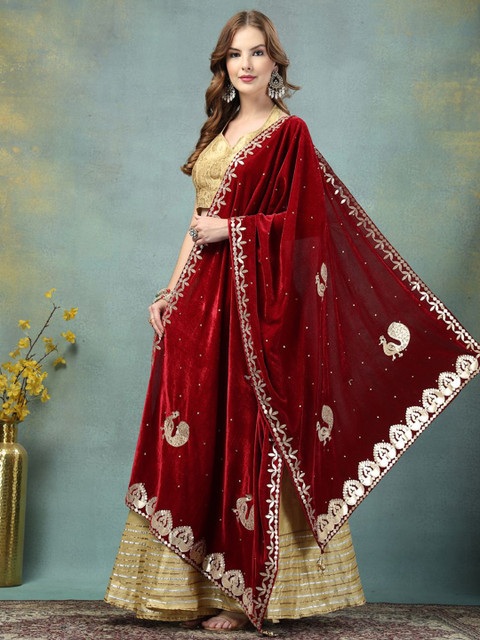 Clora Creation Ethnic Motifs Embroidered Gotta Patti Velvet Dupatta - Image 4