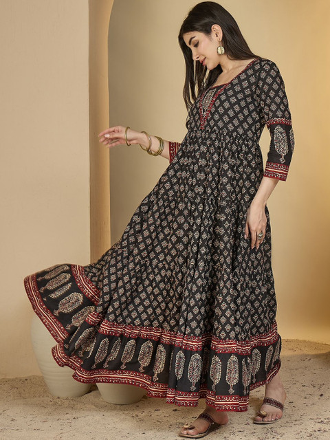 Sangria Women Black Cotton Printed Anarkali Kurtas - Image 5