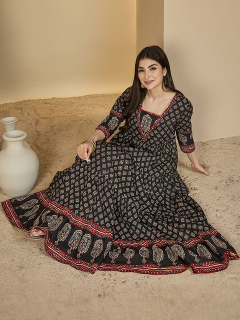Sangria Women Black Cotton Printed Anarkali Kurtas - Image 6