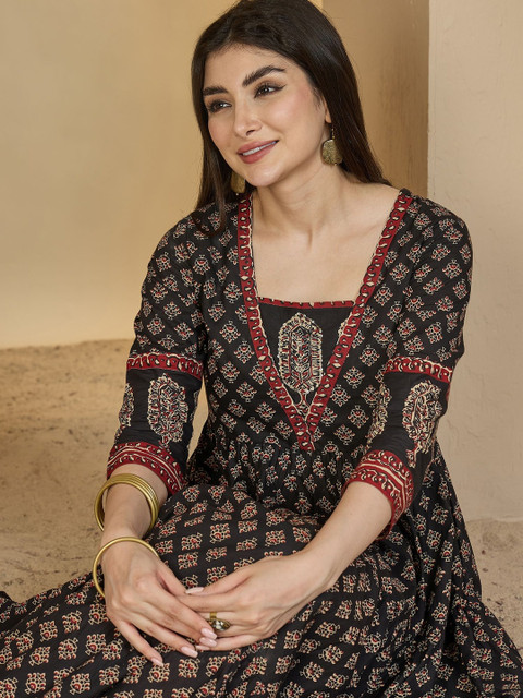 Sangria Women Black Cotton Printed Anarkali Kurtas - Image 2