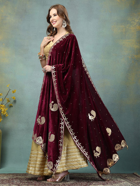 Clora Creation Ethnic Motifs Embroidered Gotta Patti Velvet Dupatta - Image 4