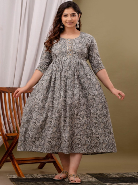 Style Heaven Women Paisley Printed Gotta Patti Maternity Kurta