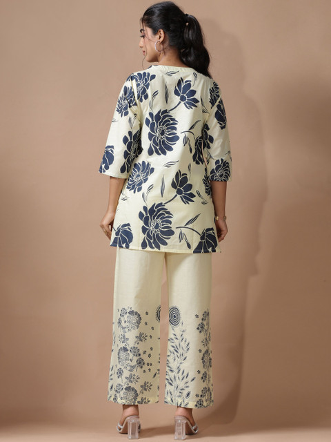SZN Women Cream Pure Cotton Printed Co-Ords - Image 4