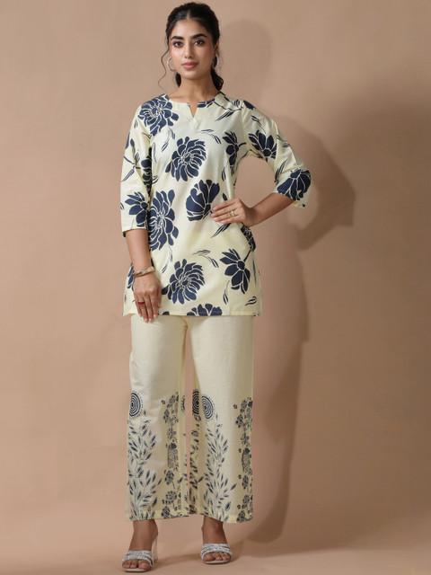 SZN Women Cream Pure Cotton Printed Co-Ords