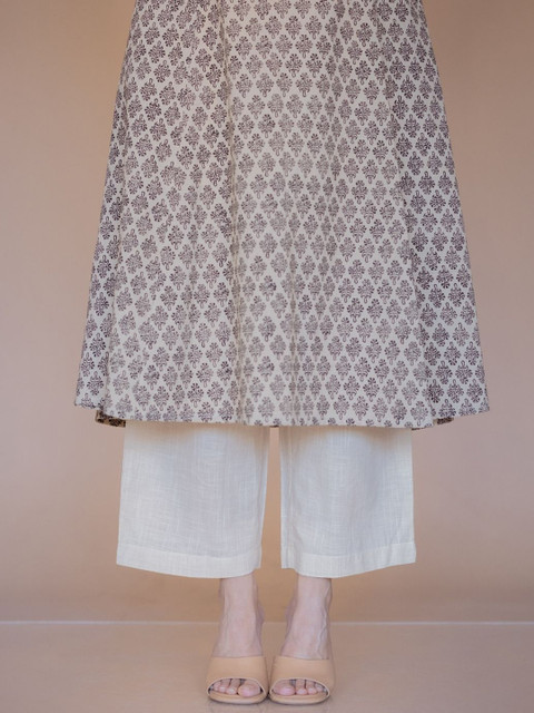 THE INDIAN ETHNIC CO Women Beige Solid Slub Cotton Straight Pant