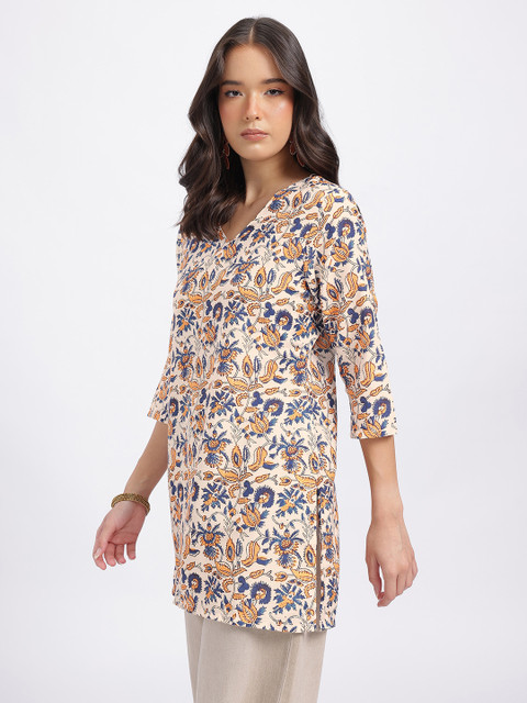 Anouk Rustic Floral Printed V-Neck Straight Kurti - Image 4