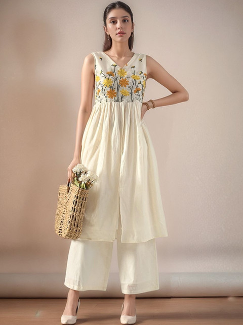 Sangria Floral Embroidered V-Neck Empire Thread Work Pure Cotton Kurta With Palazzo