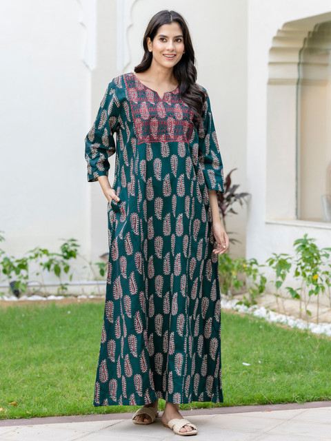 Nihsamah Round Neck Printed Maxi Nightdress